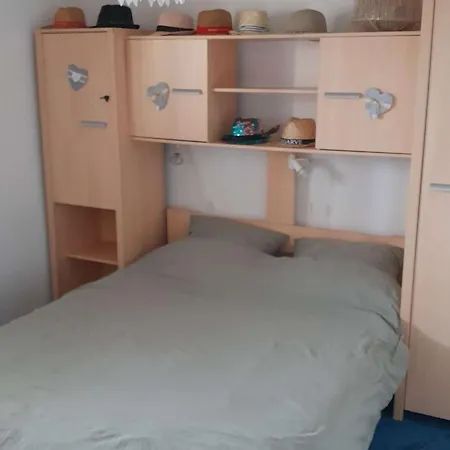Appartement 4 Couchages, Face A La Mer Avec Balcon Et Parking Privatif - Fr-1-672-37